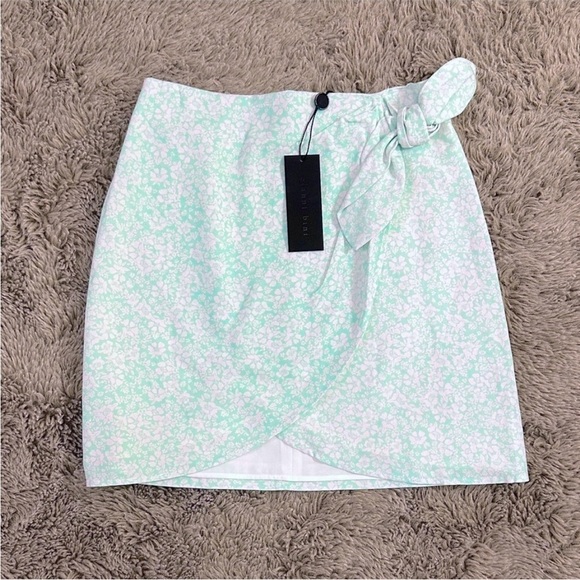 Gianni Bini Dresses & Skirts - Gianni Bini Mini Skirt